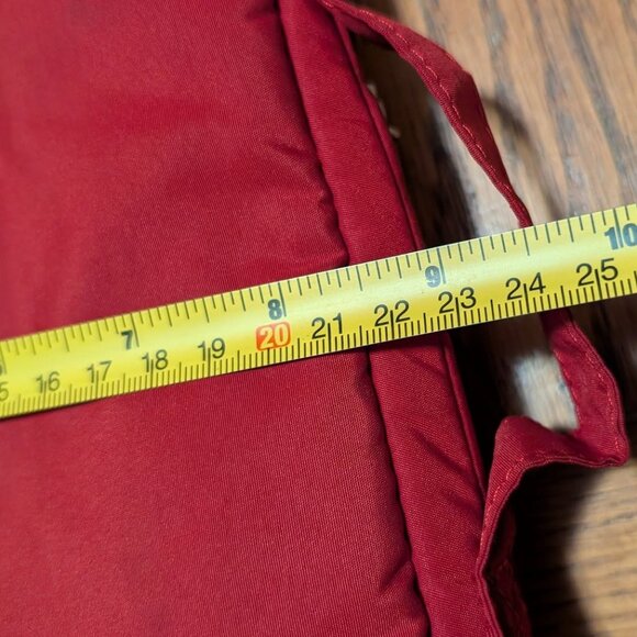 Lug Purse Canter Collection red Crossbody Purse Adjustable Removable Strap Purse - Picture 6 of 7